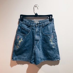 Embroidered High Waisted Vintage Shorts